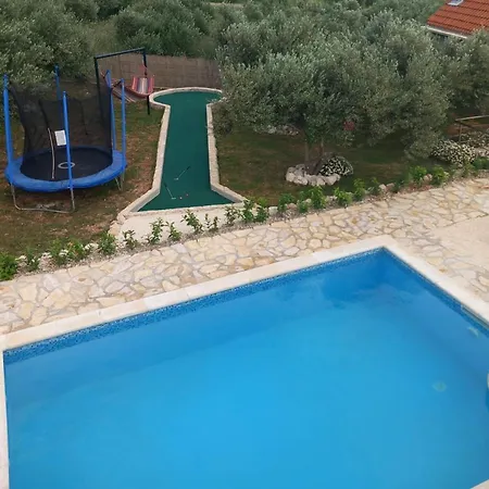 Holiday House M&A&K With Swimming Pool Kaštel Štafilić Exterior foto