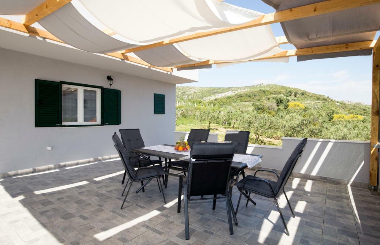 House M&a&k With Swimming Pool Holiday home *